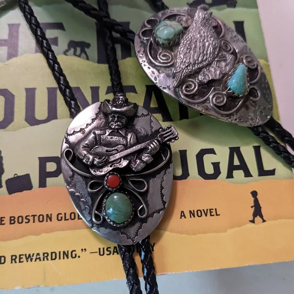 Vintage Cowboy Turquoise Bolo - Picture 2 of 6